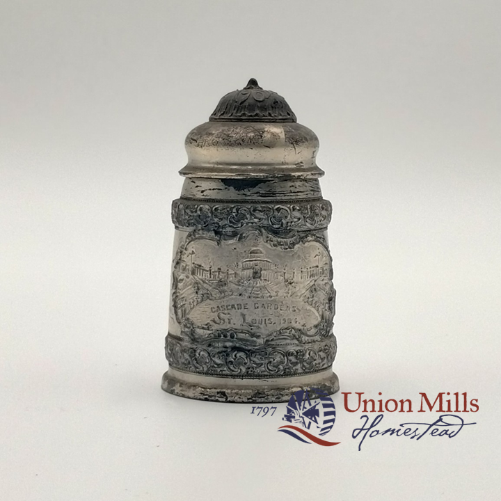 Members Only: Leaning to Look